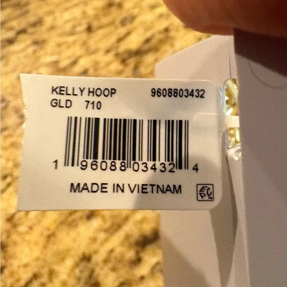 Kendra Scott Gold Textured Hoop Earrings - Picture 4 of 5